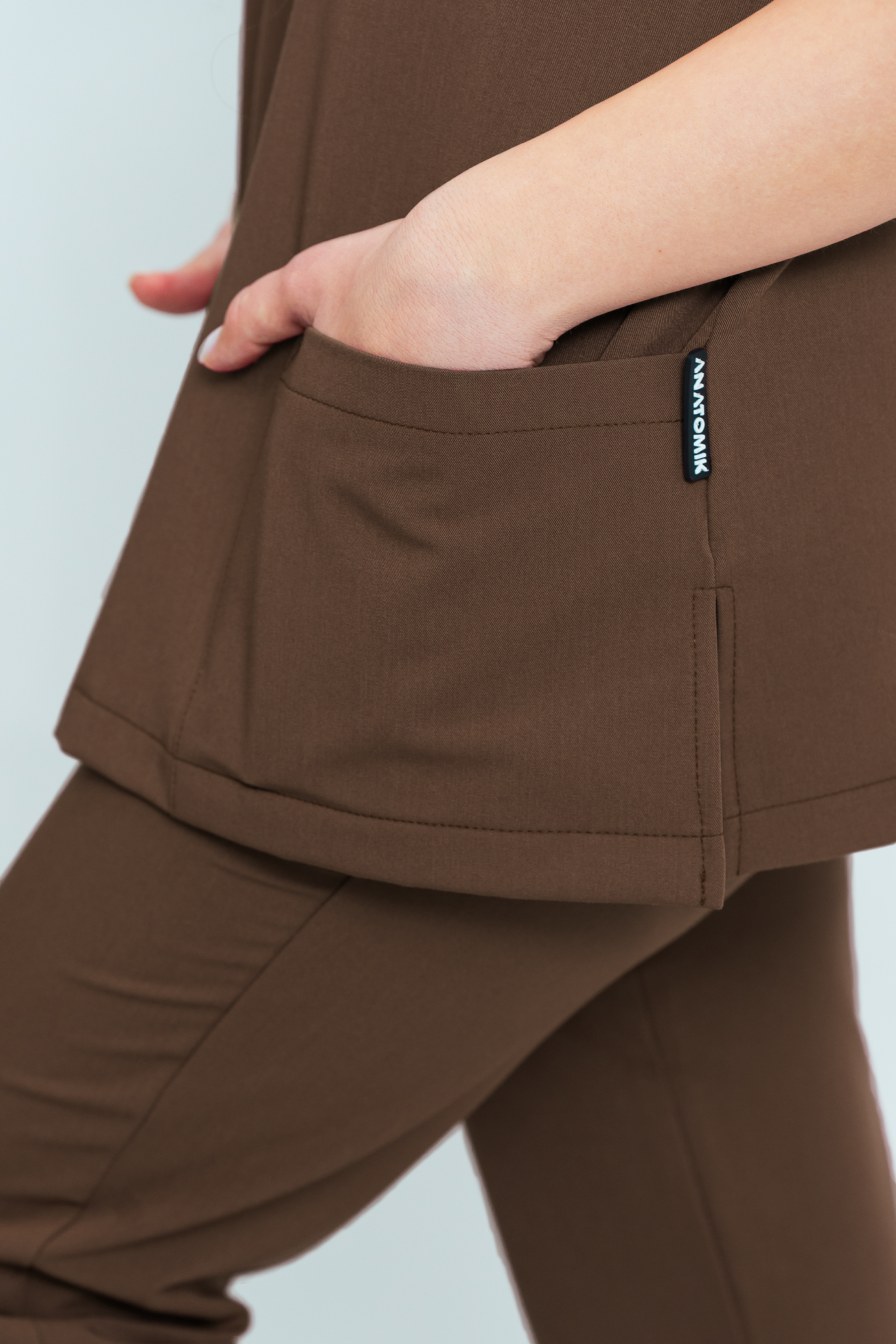 Costum medical Signature Utility Damă - Cocoa