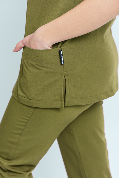 Costum medical Signature Minimal Dama - Olive