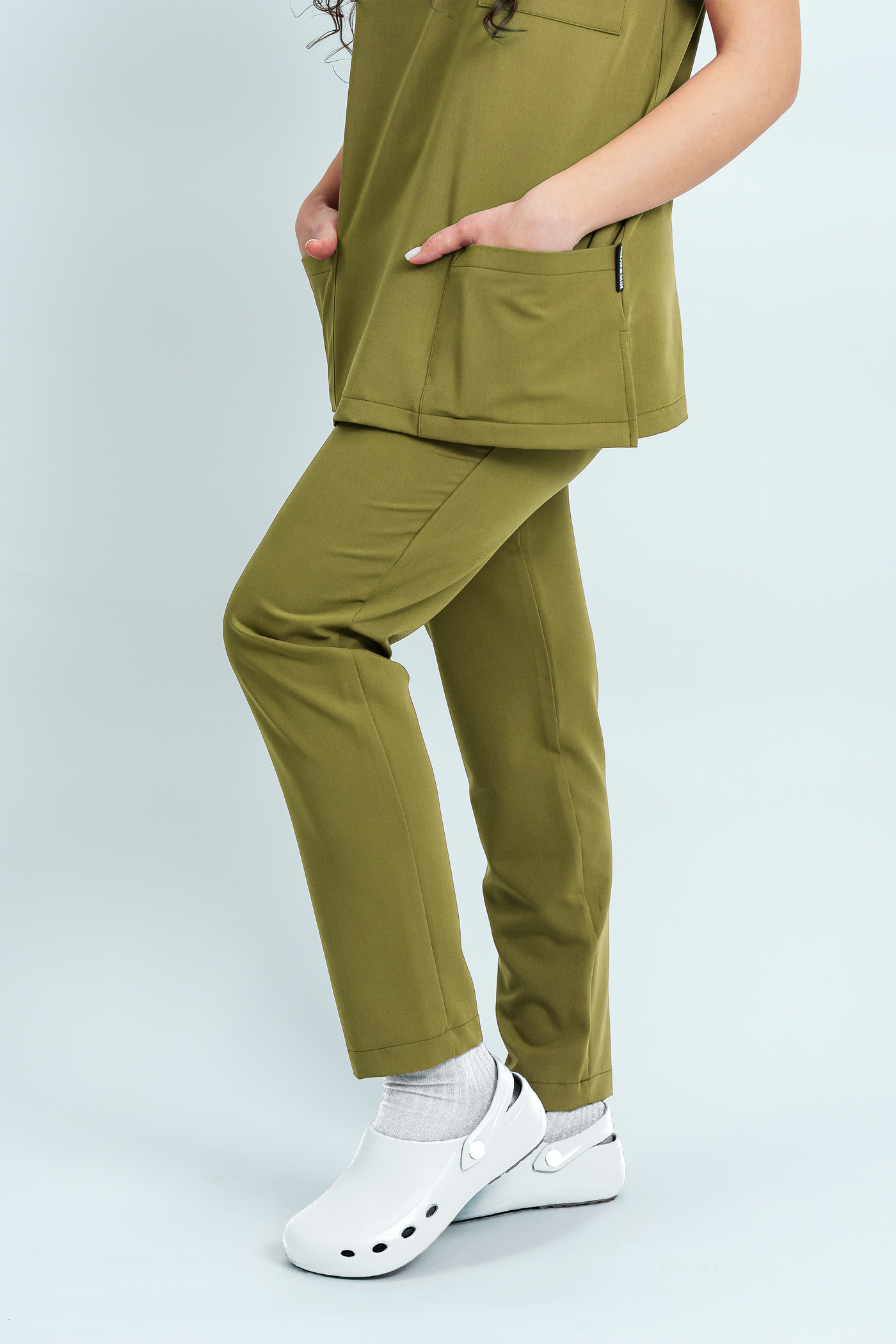 Costum medical Signature Utility Damă - Olive